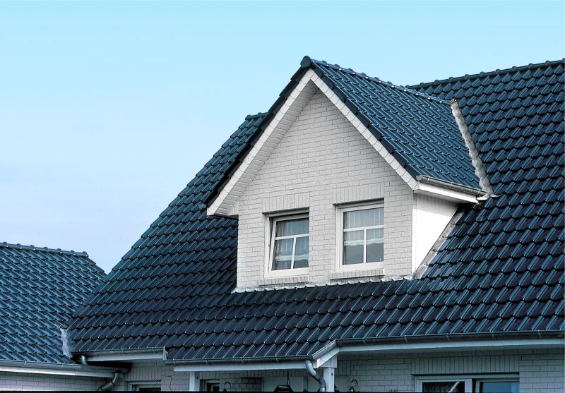 Ремонт крыши частного дома: причины поломок, починка стропил и .