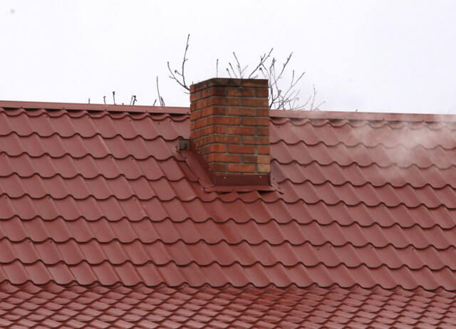  трубы через крышу: как вывести печной дымоход сквозь потолок и .