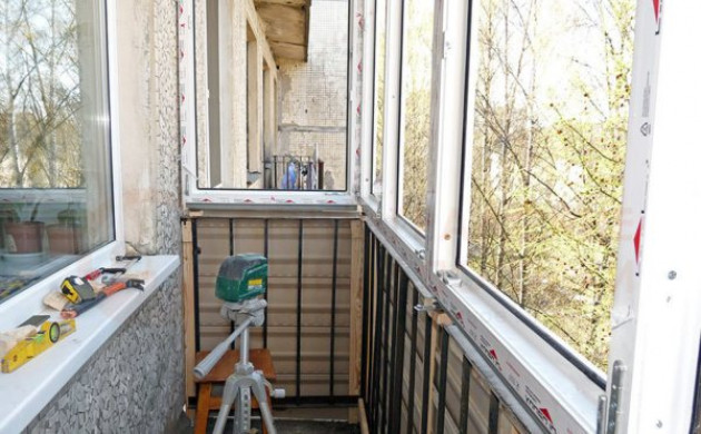 Застекление балкона – этапы подготовки