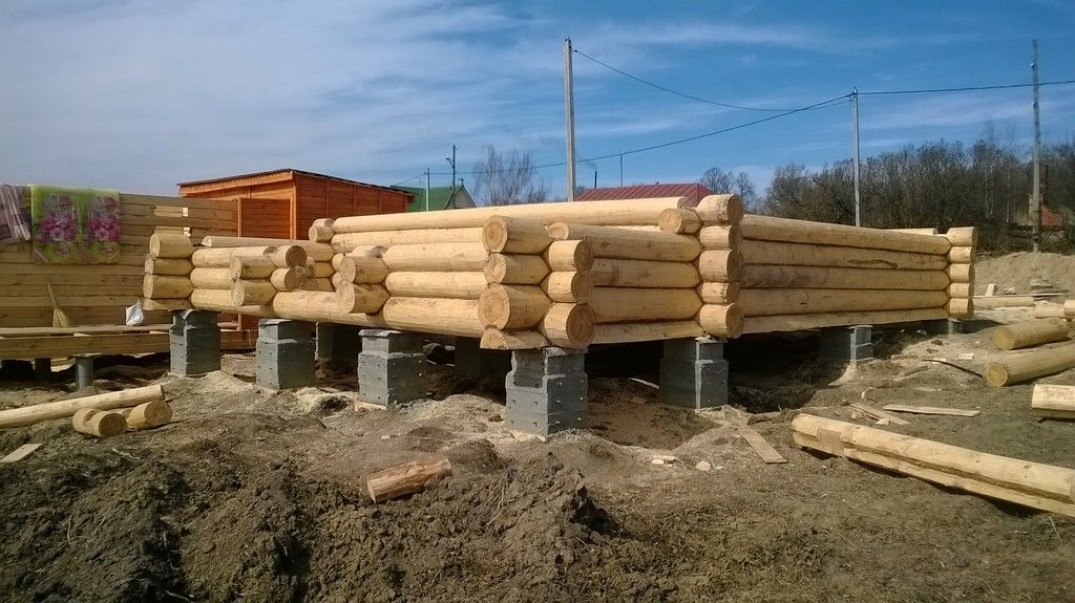 Фундамент для деревянных домов из бревен