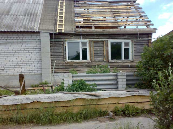 ↑ Как заменить крышу деревянного дома своими руками