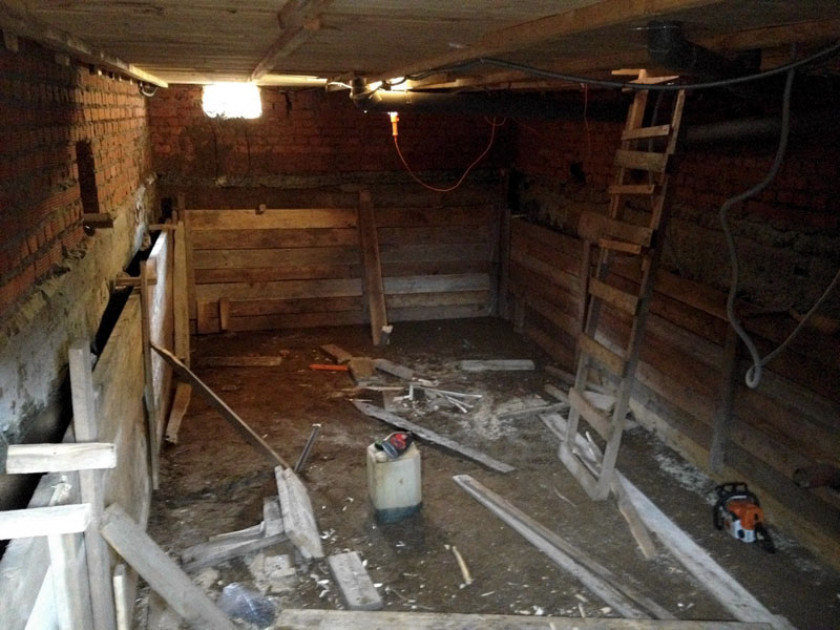 Производим ремонт погреба в гараже: избавляемся от сырости и плесени