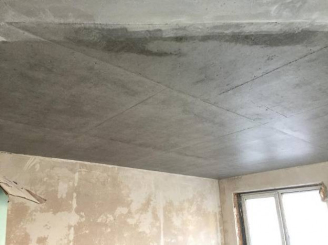 Какая пароизоляция лучше для бетонного потолка