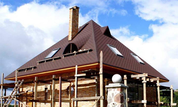 Шатровая крыша – особенности конструкции и стропильной системы