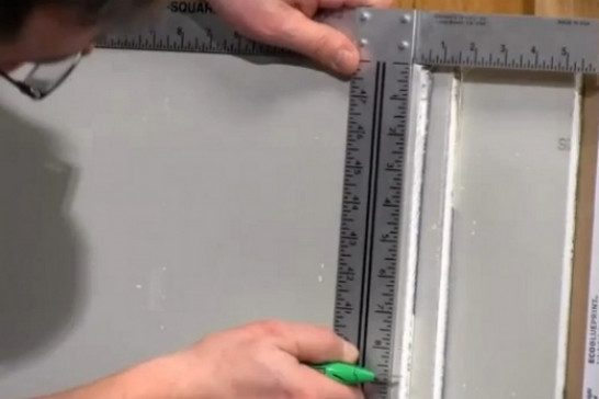 Как разрезать лист гипсокартона вдоль
