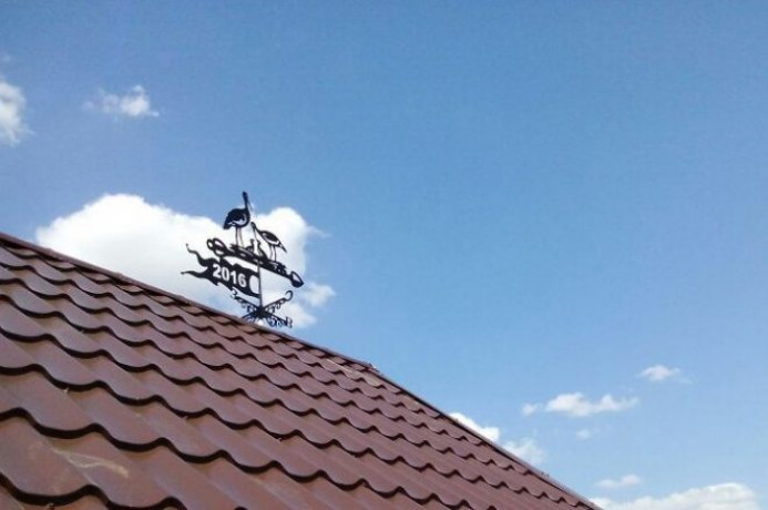 Эксплуатация и отделка конька на крыше дома