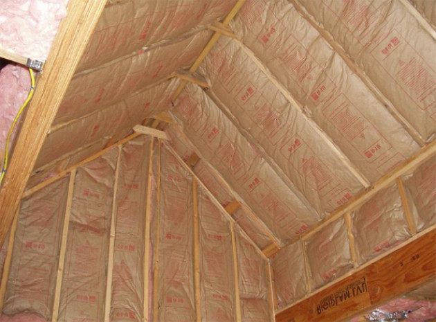 Главные требования к материалам и сырью: утеплитель для бани на потолок, какой лучше и надежнее