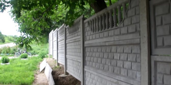 Подготовка к установке столбов для бетонного забора своими руками (с видео)