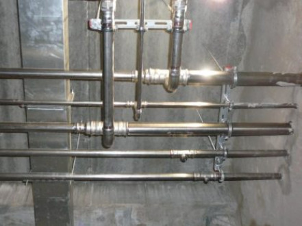 Трубы для системы водяного отопления коттеджа