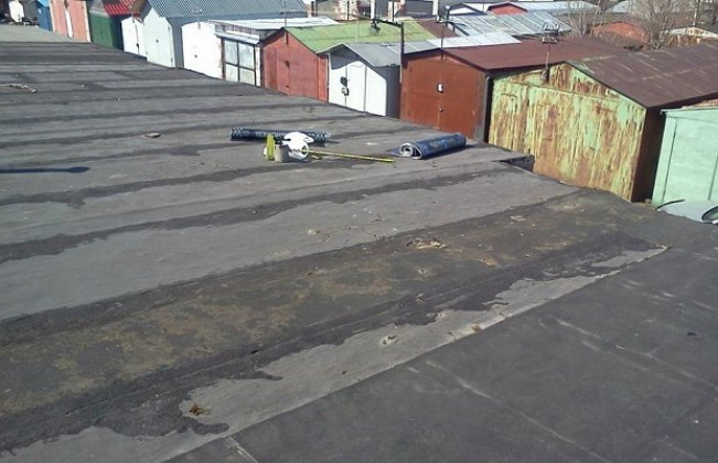Варианты ремонта и подготовка крыши к реставрации