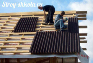 Технология покрытия крыши гаража ондулином и шифером