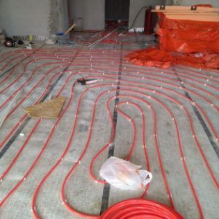 Монтаж теплого пола на бетонное основание
