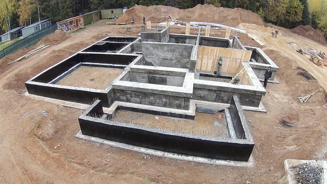 Что отличает столбчатый фундамент для строительства дома?