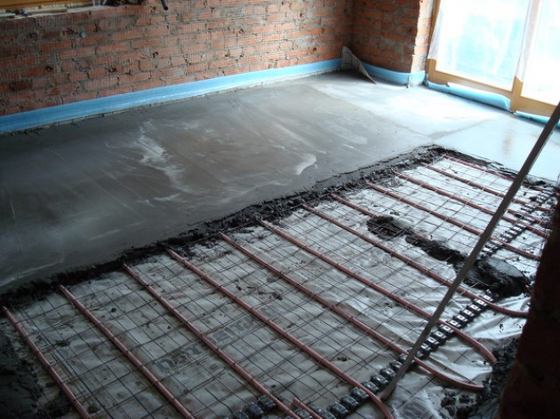 Особенности укладки бетонной смеси в систему «теплый пол»