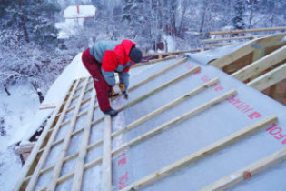 Гидроизоляция для крыши под металлочерепицу